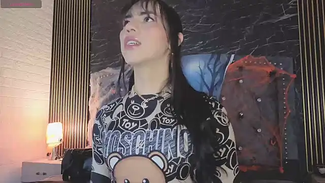 Snapshot of diosagolden chatting on October 25, 8:03 pm diosagolden online show from October 25, 8:03 pm