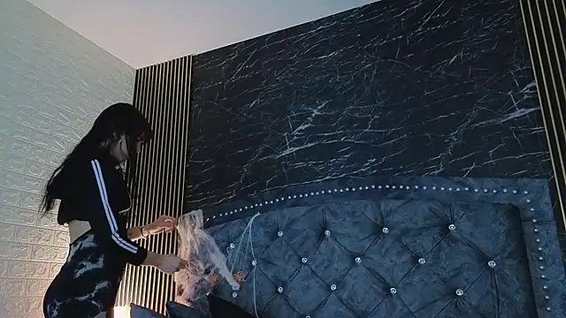 Snapshot of diosagolden chatting on November 2, 9:06 pm diosagolden online show from November 2, 9:06 pm