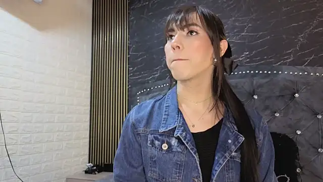 Snapshot of diosagolden chatting on November 27, 8:22 pm diosagolden online show from November 27, 8:22 pm