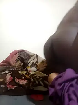 Snapshot of hot_ebonys1 chatting on November 15, 6:11 am hot ebonys1 online show from November 15, 6:11 am