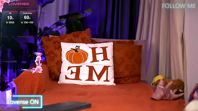 Snapshot of EmilyRaymont chatting on November 21, 3:38 am EmilyRaymont online show from November 21, 3:38 am