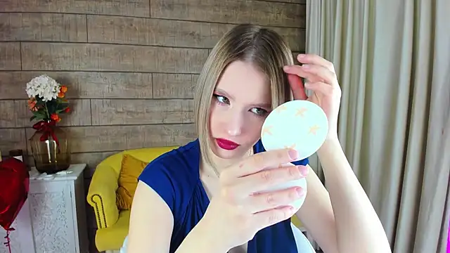 LiliLinn online show from February 19, 5:05 am