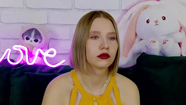 LiliLinn online show from March 5, 8:10 am