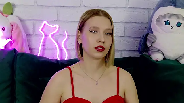 LiliLinn online show from March 12, 8:30 am