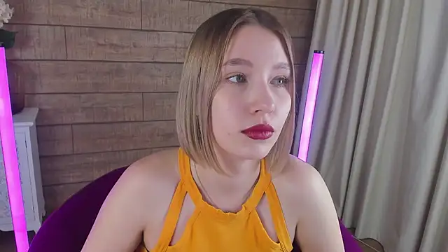 LiliLinn online show from March 15, 11:08 am