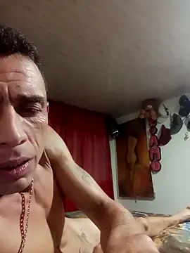 Snapshot of luiseduardomarta chatting on November 18, 4:06 am luiseduardomarta online show from November 18, 4:06 am