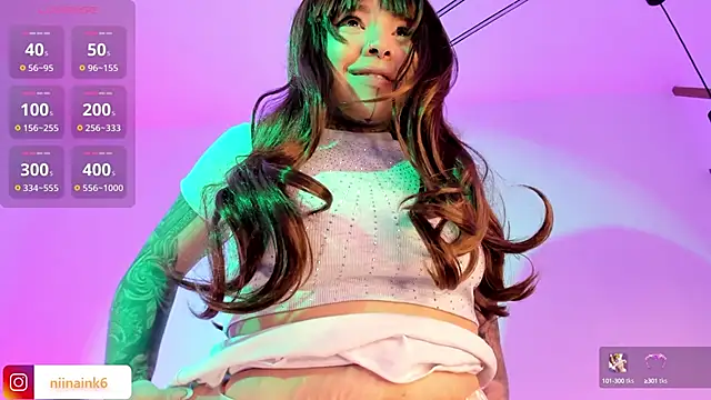 Snapshot of NinaInk chatting on September 23, 1:58 pm NinaInk online show from September 23, 1:58 pm