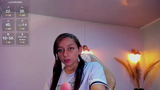 Snapshot of katy_sweet19 chatting on January 31, 1:11 am katy sweet19 online show from January 31, 1:11 am