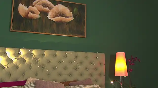 Snapshot of AlicePirs chatting on January 29, 5:09 am AlicePirs online show from January 29, 5:09 am