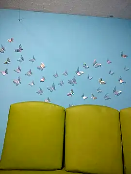 Snapshot of evelyn_prince1 chatting on November 18, 10:52 am evelyn prince1 online show from November 18, 10:52 am