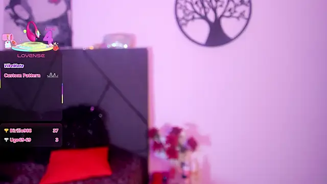 Snapshot of Camille_rose_ chatting on September 20, 10:27 am Camille rose online show from September 20, 10:27 am