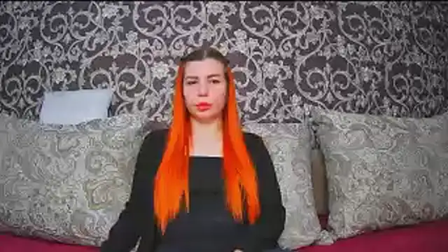 ElllaNuar online show from November 12, 3:18 am