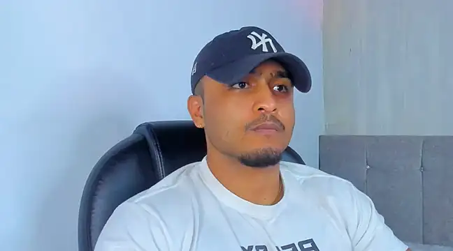 Snapshot of Mateo_Reales chatting on March 14, 5:27 am Mateo Reales online show from March 14, 5:27 am