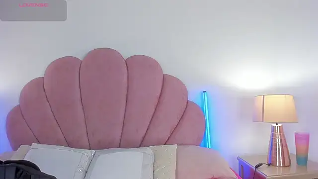 Nicole Paradise online show from March 12, 12:55 pm