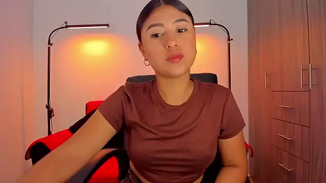 Snapshot of cloy_baby__ chatting on October 11, 10:25 am cloy baby online show from October 11, 10:25 am