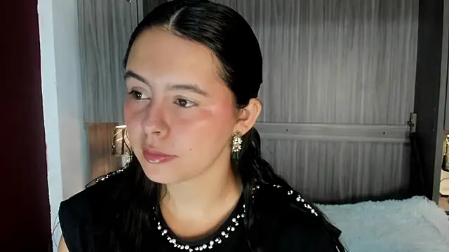 valerymeyerr online show from April 18, 12:09 pm