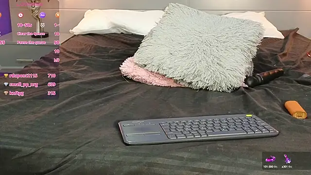 Lilith Zen online show from January 26, 6:07 am