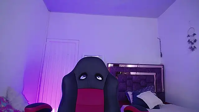 Snapshot of alejandrafitt chatting on October 25, 4:35 pm alejandrafitt online show from October 25, 4:35 pm