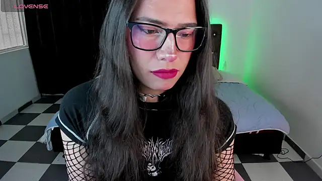 Snapshot of paula_kawaiifu_ chatting on January 19, 6:21 pm paula kawaiifu online show from January 19, 6:21 pm