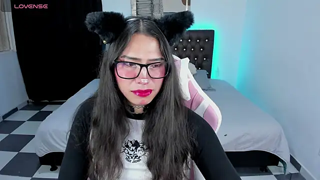 Snapshot of paula_kawaiifu_ chatting on February 9, 5:33 pm paula kawaiifu online show from February 9, 5:33 pm