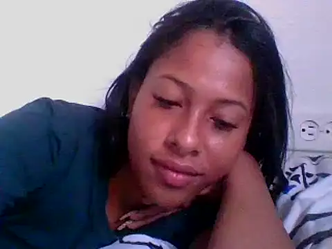 Snapshot of Kitra_New chatting on December 22, 12:38 pm Kitra New online show from December 22, 12:38 pm