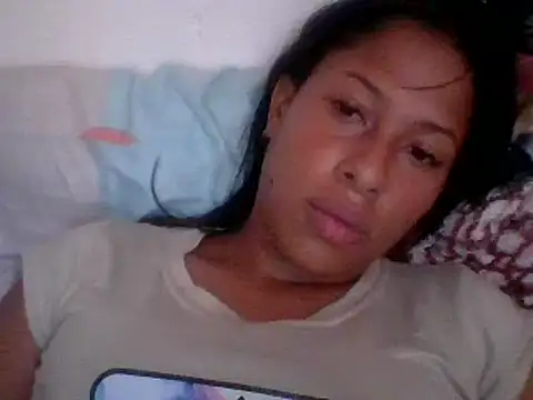 Snapshot of Kitra_New chatting on December 22, 3:44 pm Kitra New online show from December 22, 3:44 pm