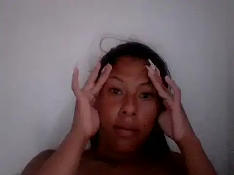 Snapshot of Kitra_New chatting on December 22, 6:48 pm Kitra New online show from December 22, 6:48 pm