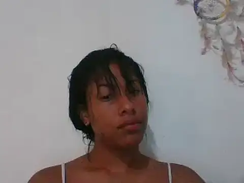 Snapshot of Kitra_New chatting on December 30, 7:26 am Kitra New online show from December 30, 7:26 am