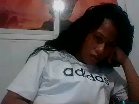 Snapshot of Kitra_New chatting on February 20, 3:23 am Kitra New online show from February 20, 3:23 am