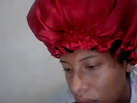 Snapshot of Kitra_New chatting on February 20, 9:33 am Kitra New online show from February 20, 9:33 am