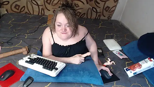 Snapshot of MiniNatalie chatting on February 25, 11:11 pm MiniNatalie online show from February 25, 11:11 pm