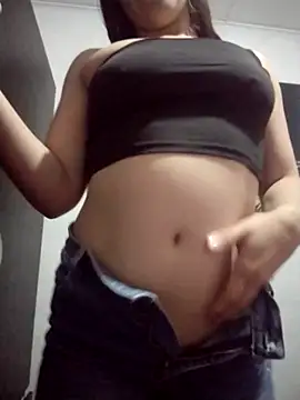 Snapshot of dulccemaria24 chatting on February 21, 5:58 pm dulccemaria24 online show from February 21, 5:58 pm