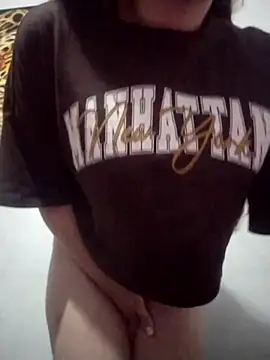 Snapshot of dulccemaria24 chatting on February 24, 12:30 am dulccemaria24 online show from February 24, 12:30 am