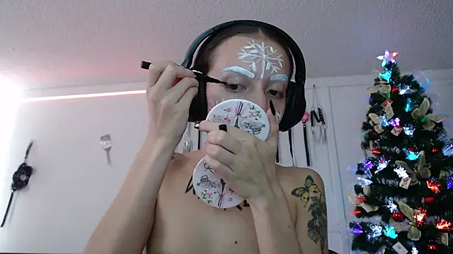 Eloise-brown online show from December 8, 9:19 pm