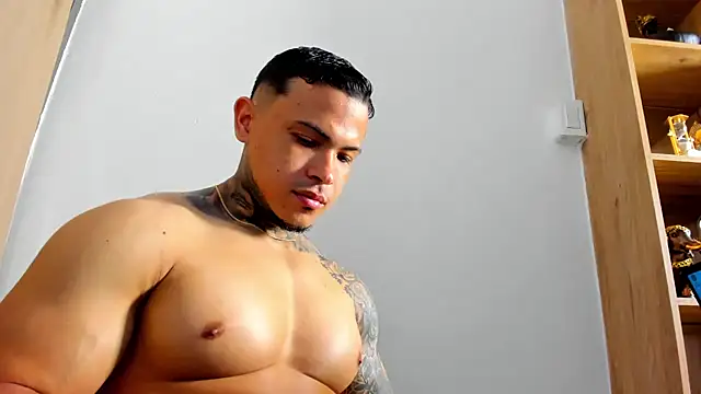 Snapshot of david_rousse_ chatting on October 22, 4:35 am david rousse online show from October 22, 4:35 am