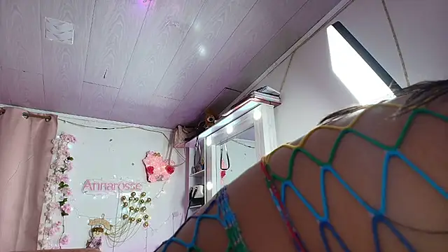 AnnaRosse1 online show from April 1, 4:24 am