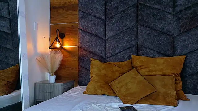 AmyPalmmer online show from February 11, 11:54 am