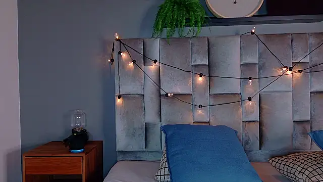 AmyPalmmer online show from March 4, 11:49 am