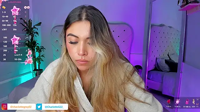 Snapshot of charlotte__grey chatting on January 14, 1:26 am charlotte grey online show from January 14, 1:26 am