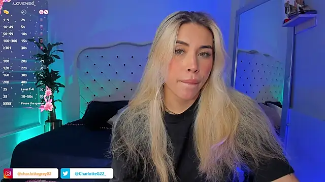 Snapshot of charlotte__grey chatting on March 12, 8:20 pm charlotte grey online show from March 12, 8:20 pm