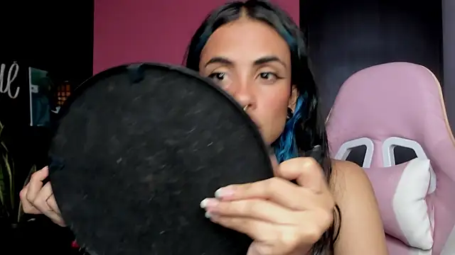 Snapshot of Juanadearco5 chatting on November 21, 9:57 pm Juanadearco5 online show from November 21, 9:57 pm