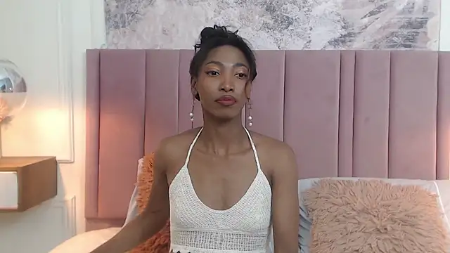 Snapshot of SabrinaDevill chatting on January 25, 1:19 pm SabrinaDevill online show from January 25, 1:19 pm