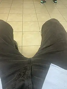 Snapshot of hotisraeli chatting on March 4, 12:44 pm hotisraeli online show from March 4, 12:44 pm