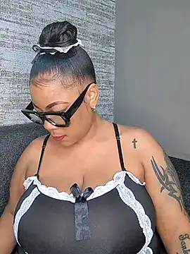 Snapshot of ExclusiveLeexx chatting on March 2, 3:59 pm ExclusiveLeexx online show from March 2, 3:59 pm