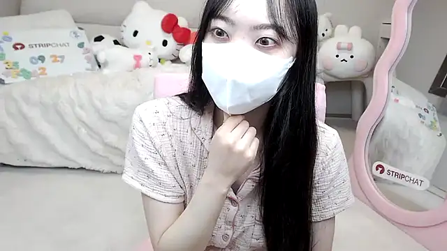 Snapshot of momo_room chatting on September 26, 11:53 pm momo room online show from September 26, 11:53 pm
