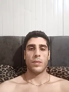 arenn1997 online show from April 21, 12:12 am