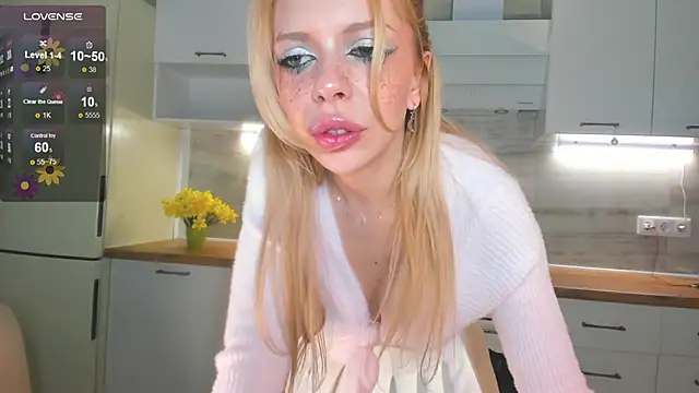 Hannah Carr online show from March 20, 1:24 am