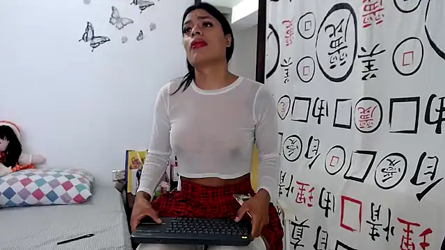 Snapshot of golositha29 chatting on February 15, 11:03 pm golositha29 online show from February 15, 11:03 pm