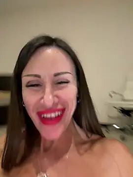 Snapshot of Hott_Lolla chatting on February 17, 5:53 pm Hott Lolla online show from February 17, 5:53 pm