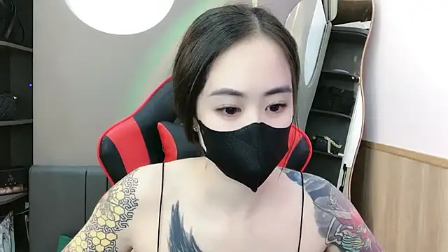 Snapshot of witch-39 chatting on December 17, 3:28 pm witch-39 online show from December 17, 3:28 pm